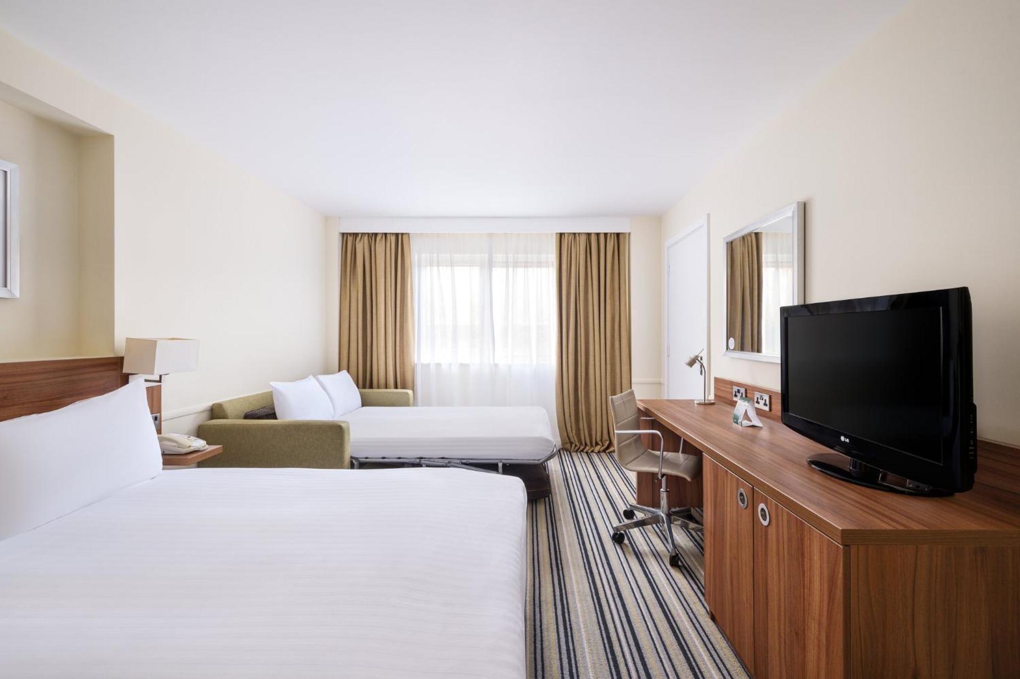 Holiday Inn Colchester By Ihg Exteriér fotografie